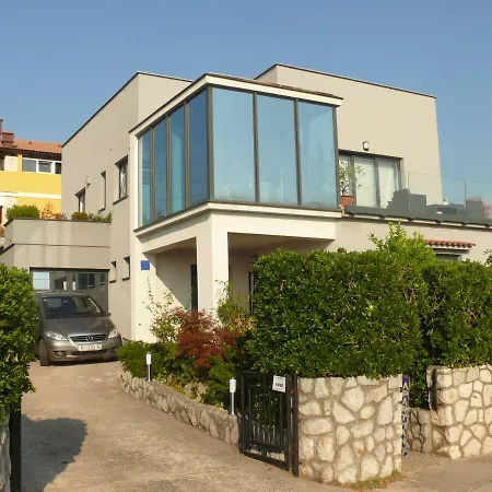 Apartment Branimir Omišalj